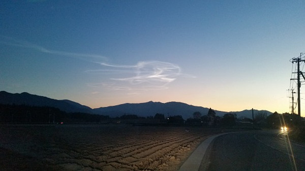 ロケット雲の写真