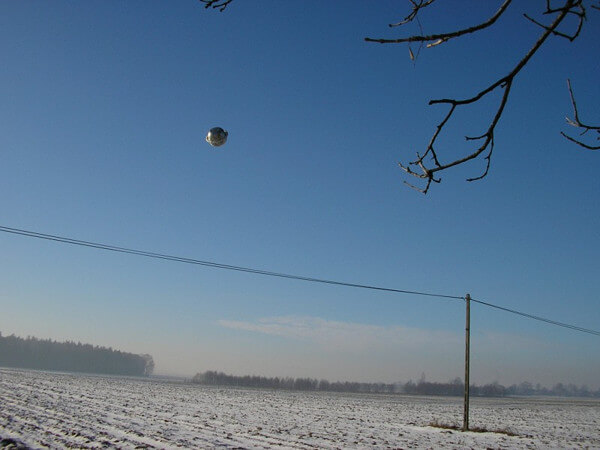 球体型UFOの画像