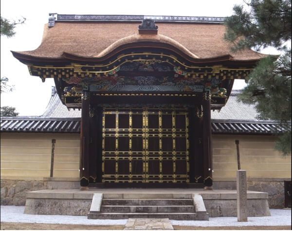 大徳寺の唐門の画像