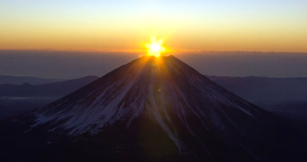ダイヤモンド富士の画像
