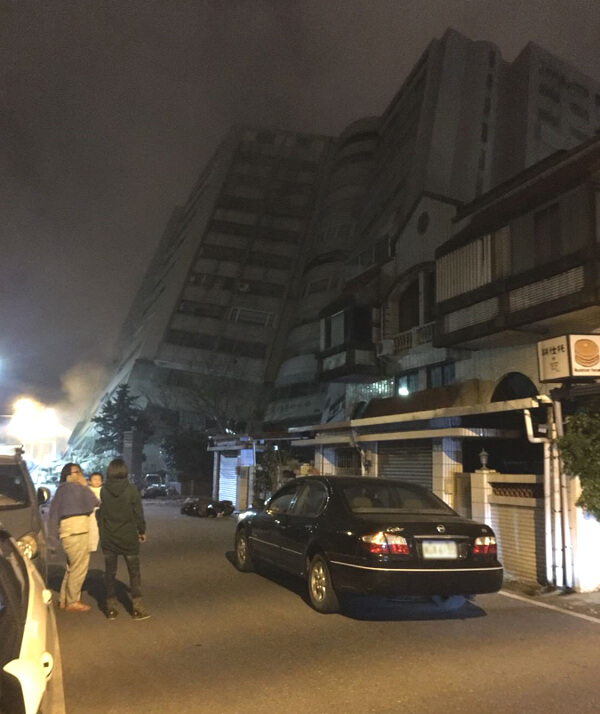 台湾の地震の写真