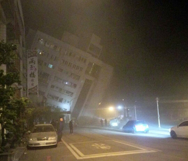 台湾地震の写真