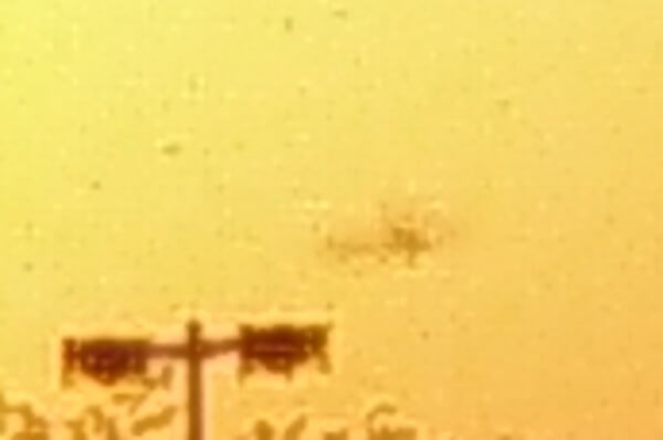 未確認飛行物体の写真(ズーム)