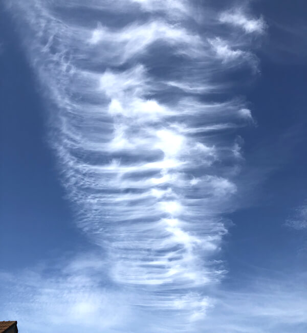 地震雲の投稿写真