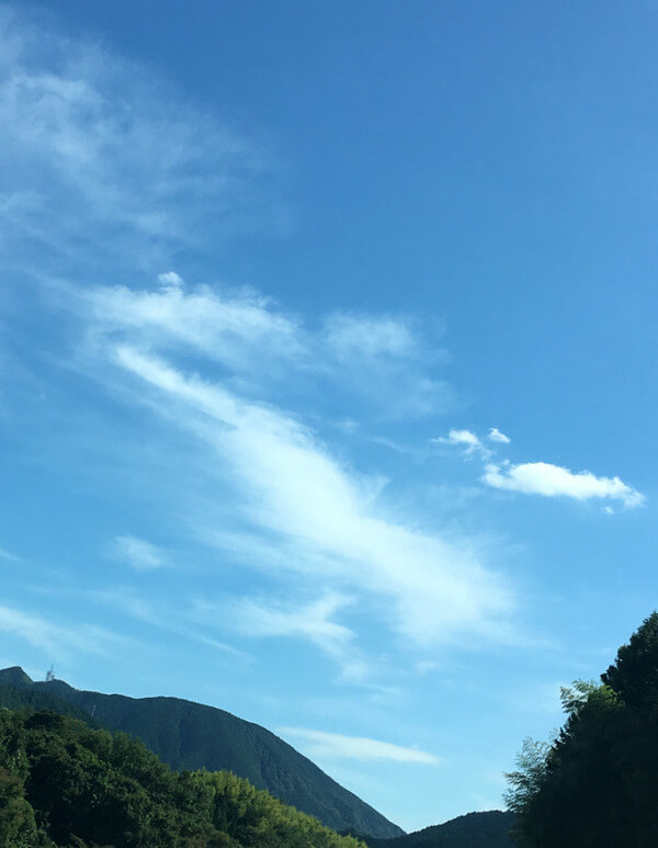 龍のような雲の投稿写真