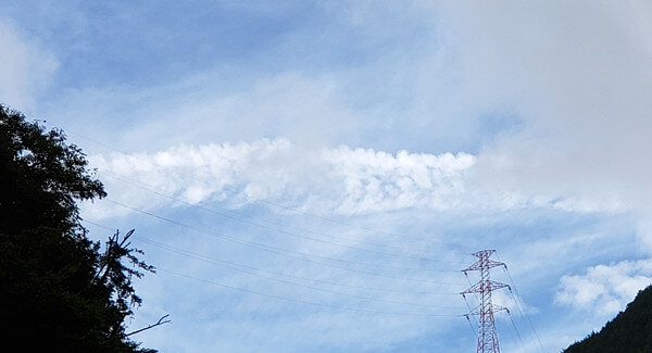 地震雲の投稿写真