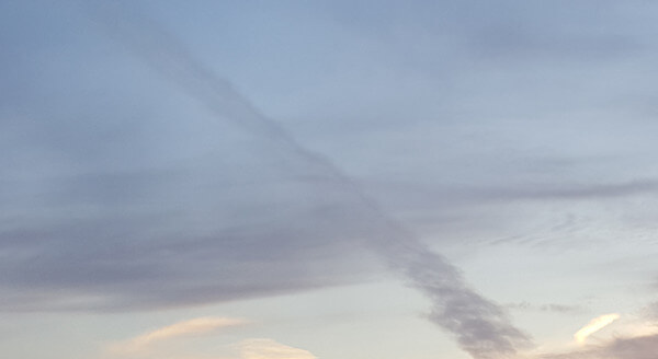 地震雲の投稿写真