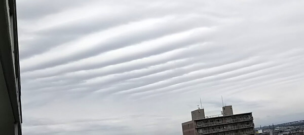 地震雲の投稿写真