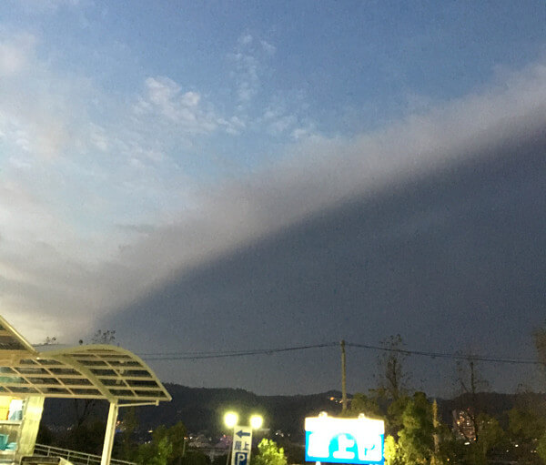 地震雲の投稿写真