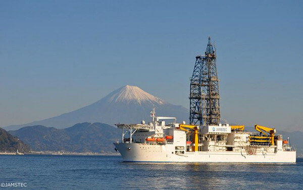 ちきゅう号の写真