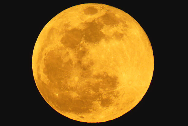 スーパームーンの写真