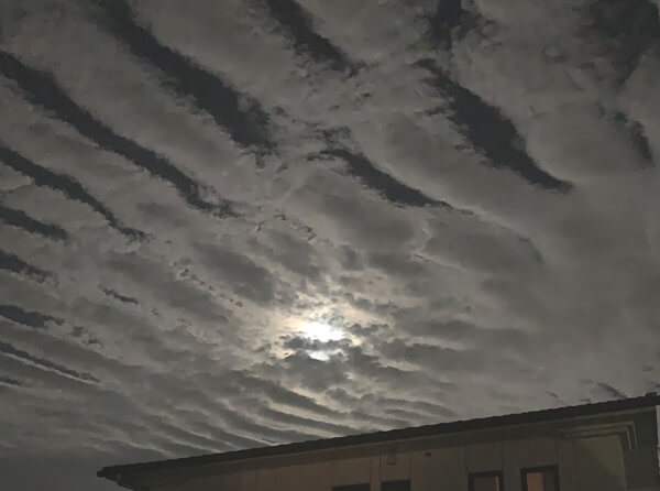 地震雲の投稿写真