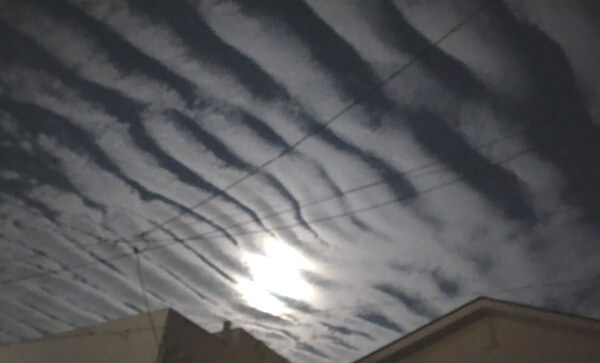 地震雲の投稿写真