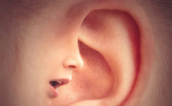 耳元のイラスト