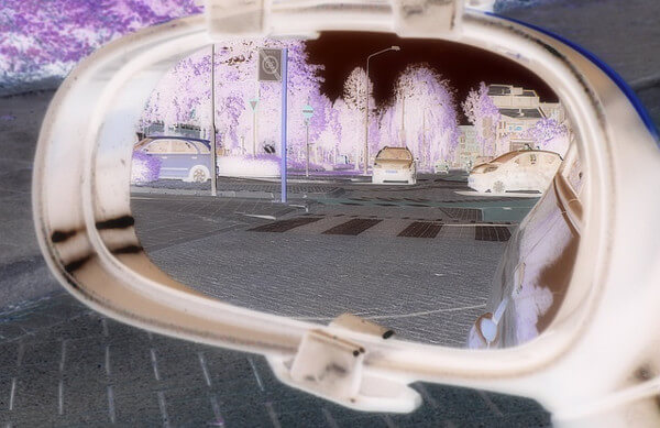 サイドミラーの写真