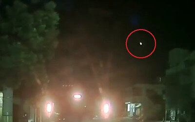 ドラレコに写り込んだ謎の光の写真