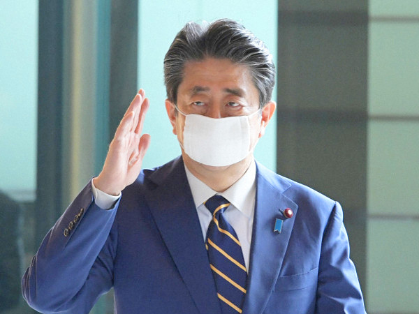 安倍総理大臣の写真
