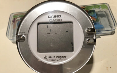 電波時計の写真(地震の前兆現象)