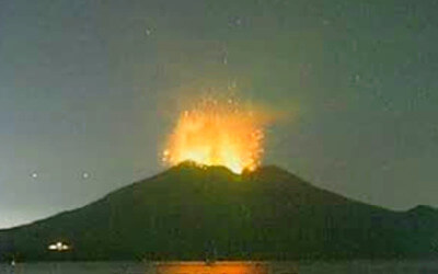 桜島の噴火画像