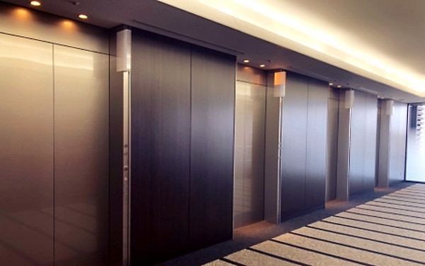 エレベーターの写真
