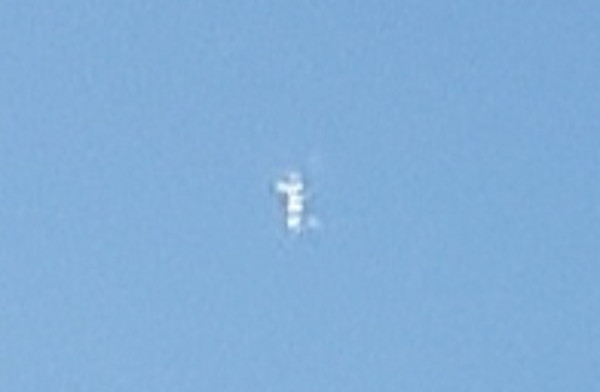 フライングヒューマノイドの写真