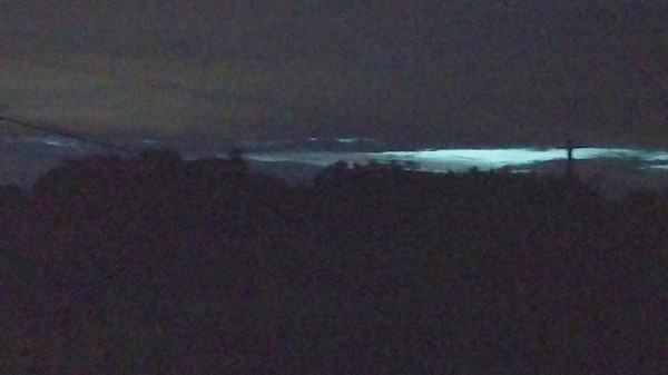 地震発光現象の写真