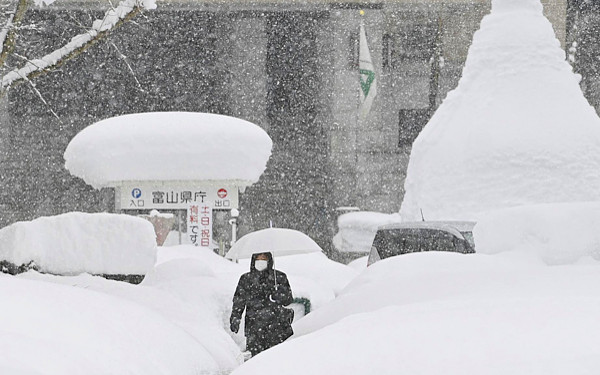 富山の様子(ニュースの画像)
