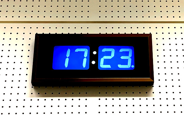 デジタル時計の写真