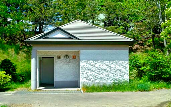 公園のトイレの写真