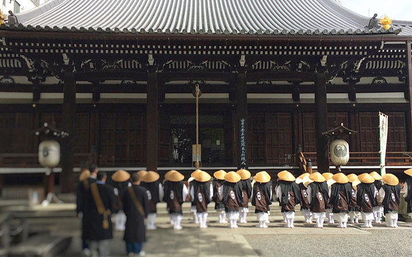 托鉢僧のイメージ写真