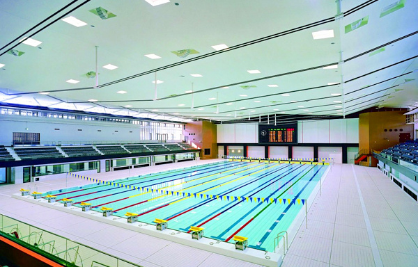 鴨池公園水泳プールの写真