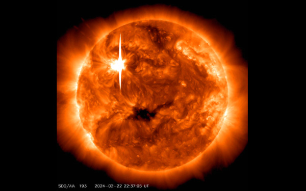 太陽フレアの画像