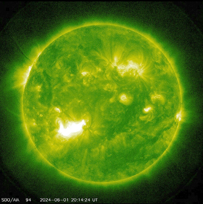 太陽フレアの画像